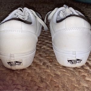 Women’s white vans size 8